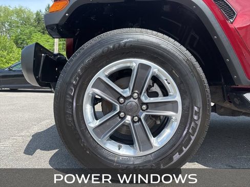 Used 2021 Jeep Wrangler Unlimited Sahara AWD/4WD image 10