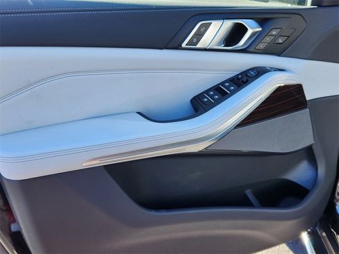 New 2026 BMW X5 xDrive40i image 8