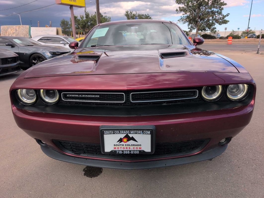 Used 2017 Dodge Challenger SXT Plus RWD image 2