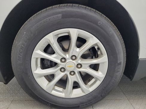 Used 2019 Chevrolet Equinox LT FWD image 31