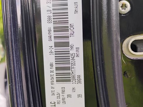 Used 2015 RAM 1500 Sport w/ Comfort Group image 27