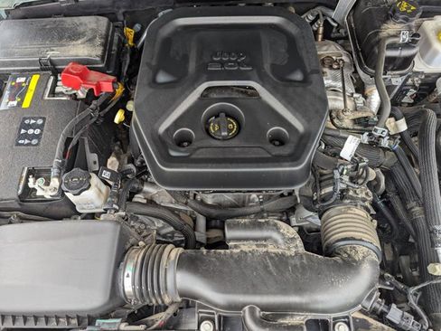 Used 2023 Jeep Wrangler Unlimited w/ Sun & Screen Package image 23