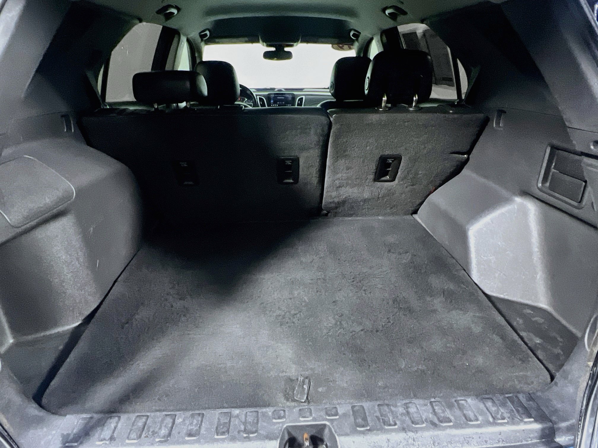 Used 2019 Chevrolet Equinox Premier FWD image 33