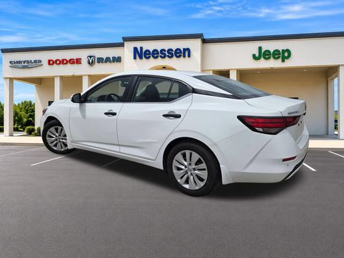 Used 2025 Nissan Sentra S FWD image 5
