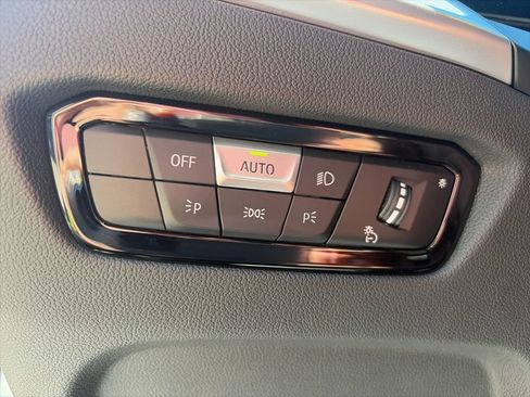 Used 2025 BMW M2 w/ Lighting Package RWD image 9