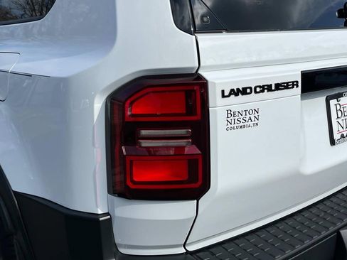 Used 2024 Toyota Land Cruiser Base image 18