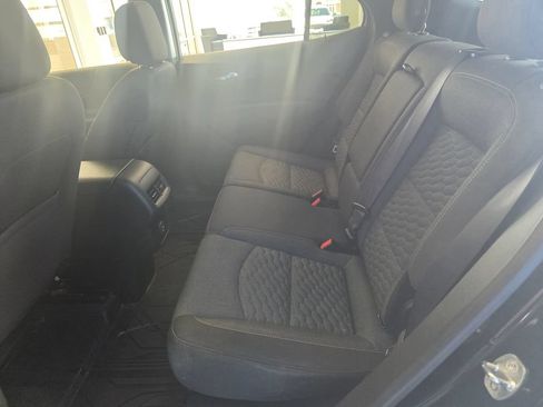 Used 2020 Chevrolet Equinox LT w/ Driver Convenience Package FWD image 20