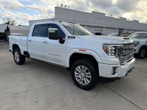Certified 2022 GMC Sierra 3500 Denali image 10