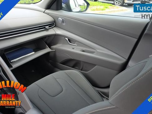 Used 2024 Hyundai Elantra SEL FWD image 28