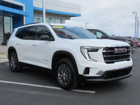 Certified 2025 GMC Acadia Elevation image 3