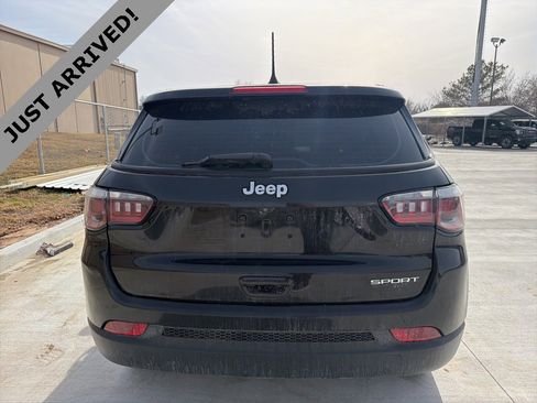 Used 2020 Jeep Compass Sport image 6