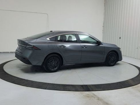 New 2026 Nissan Sentra SV w/ Floor Mat Package FWD image 7