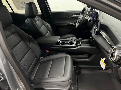 New 2026 Chevrolet Equinox LT AWD/4WD image 38