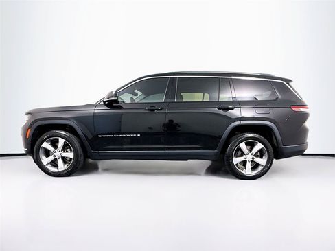 Used 2021 Jeep Grand Cherokee L Limited RWD image 11