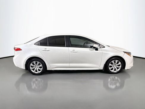 Used 2024 Toyota Corolla LE FWD image 11