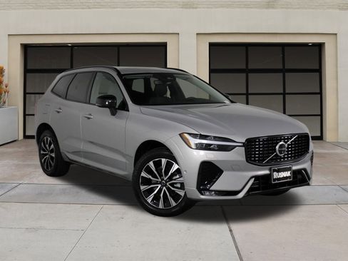 Certified 2025 Volvo XC60 B5 Plus image 34