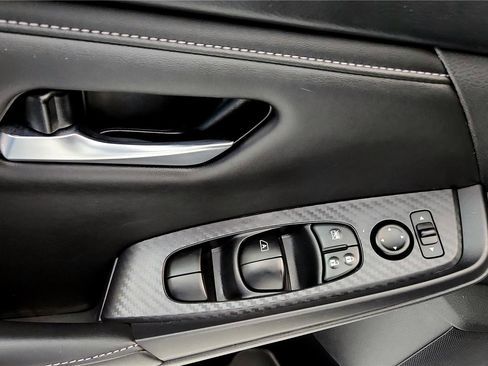 Used 2024 Nissan Sentra SV image 23