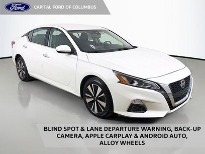 Used 2022 Nissan Altima 2.5 SV