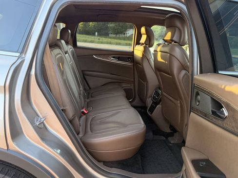 Used 2018 Lincoln MKX Reserve w/ Driver Assistance Package AWD/4WD image 31