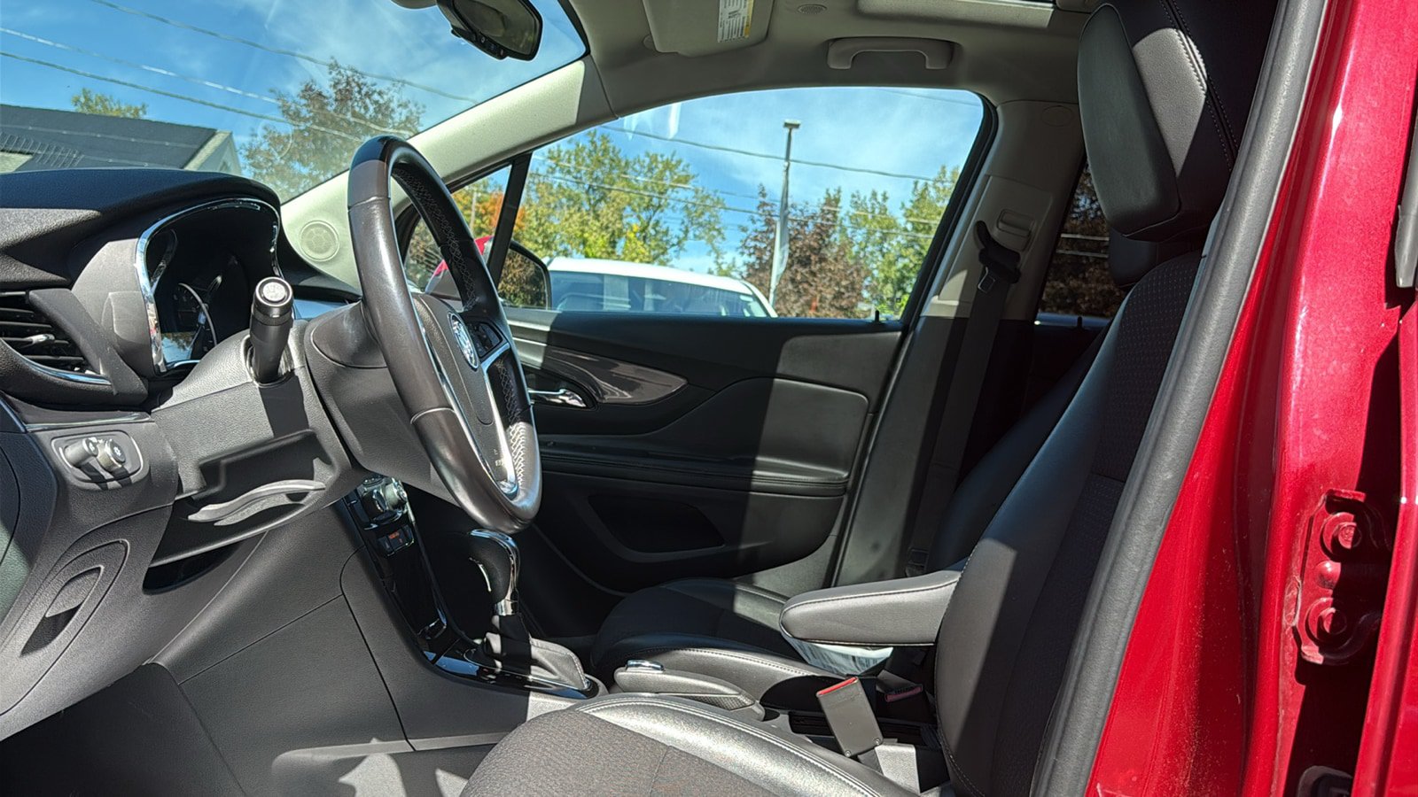 Used 2019 Buick Encore Preferred w/ Safety Package AWD/4WD image 12