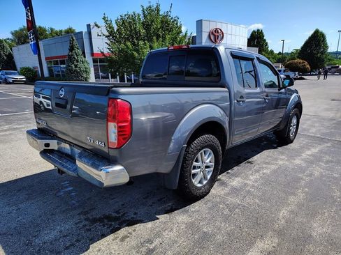 Used 2017 Nissan Frontier SV AWD/4WD image 4