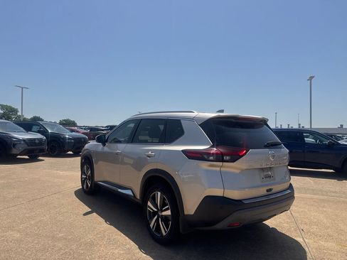 Used 2021 Nissan Rogue SL FWD image 14
