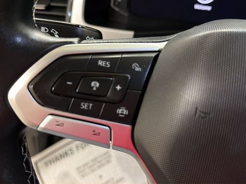 Used 2023 Volkswagen Atlas SE w/ Panoramic Sunroof Package FWD image 17