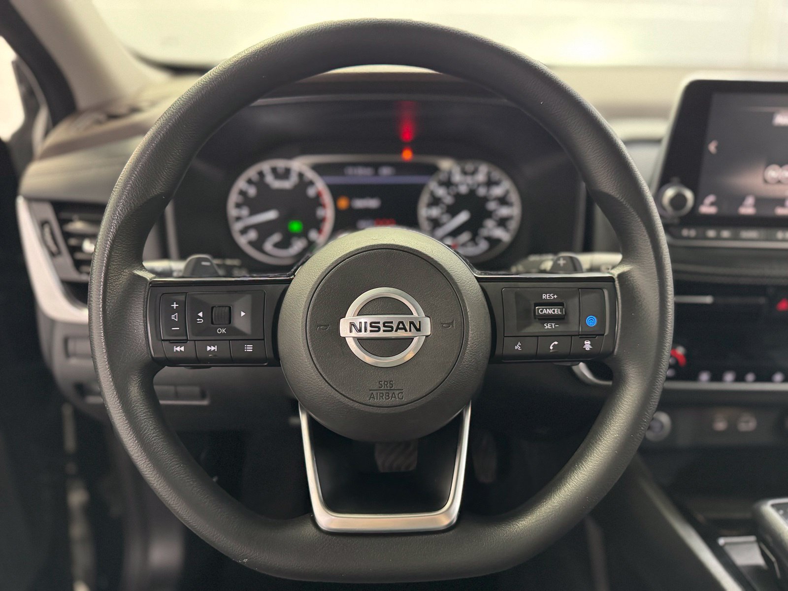 Used 2021 Nissan Rogue SV AWD/4WD image 17