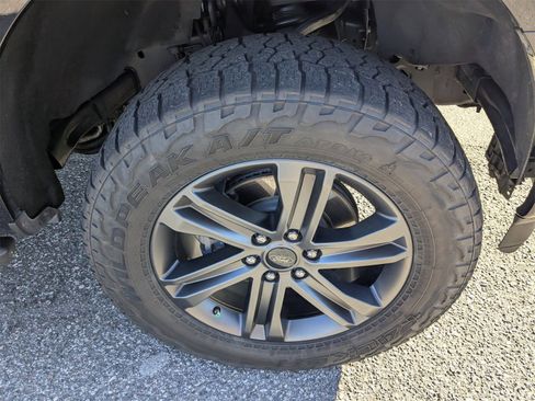 Used 2022 Ford F150 XLT w/ Equipment Group 302A High image 11