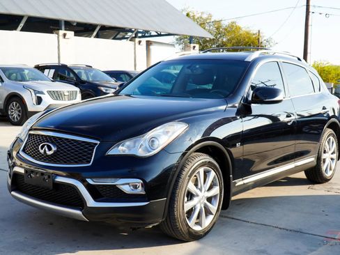 Used 2017 INFINITI QX50 Sport Utility 4D w/ Premium Package image 3