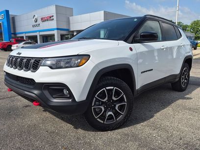 Used 2025 Jeep Compass Trailhawk