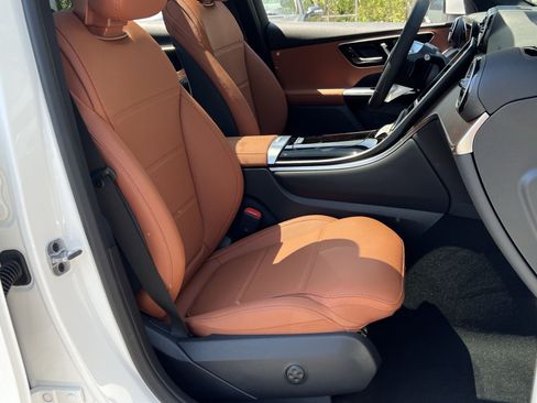 New 2026 Mercedes-Benz GLC 300 4MATIC image 33
