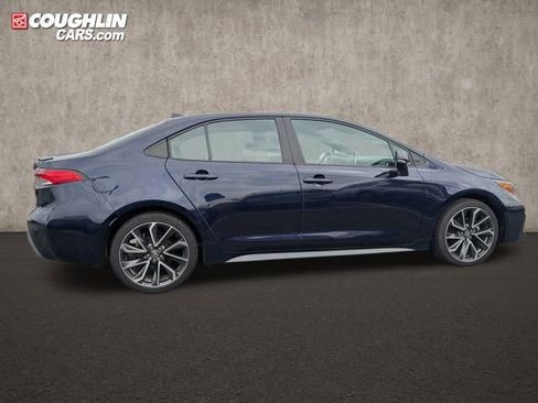 Used 2022 Toyota Corolla SE w/ SE Premium Package image 8