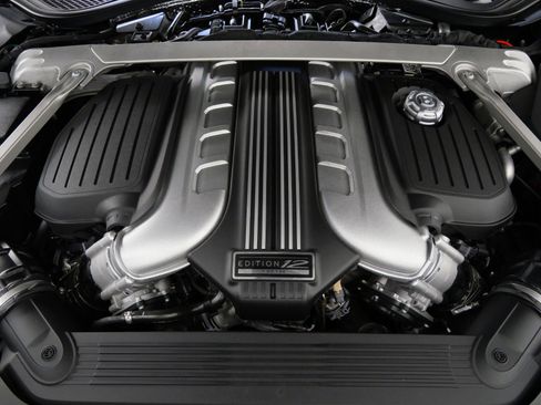 Used 2024 Bentley Flying Spur W12 image 12