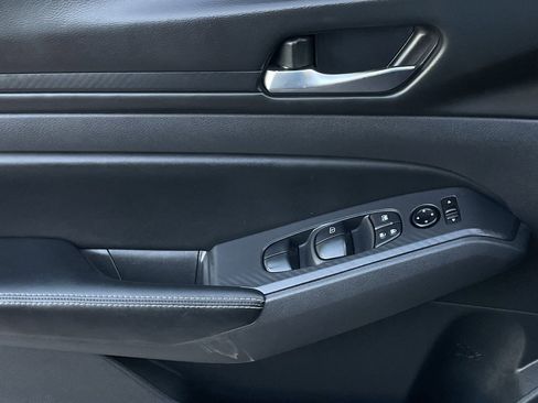 Used 2025 Nissan Altima 2.5 SV image 20