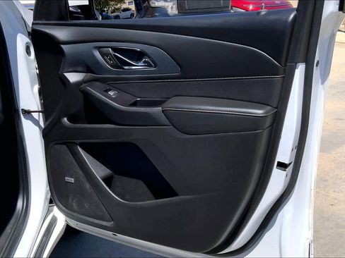 Used 2019 Chevrolet Traverse Premier w/ LPO, Floor Liner Package FWD image 23
