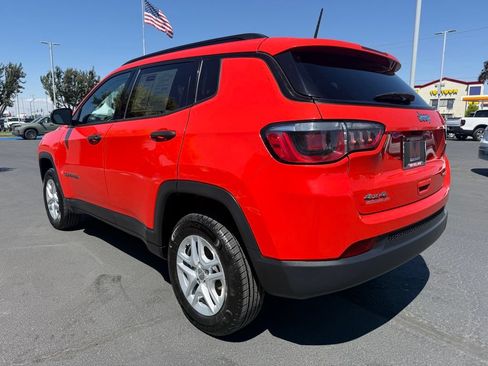 Used 2018 Jeep Compass Sport AWD/4WD image 4
