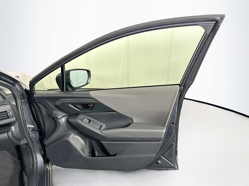Used 2024 Subaru Crosstrek 2.0i Premium image 31