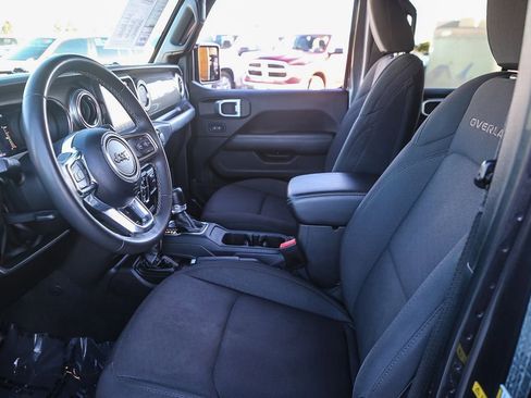 Certified 2023 Jeep Gladiator Overland image 18