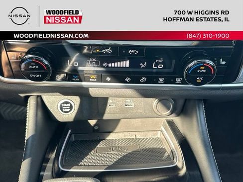 Certified 2023 Nissan Rogue Platinum w/ Platinum Premium Package AWD/4WD image 34
