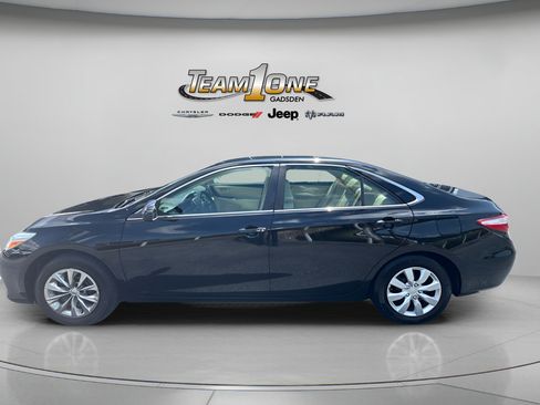 Used 2016 Toyota Camry LE FWD image 6