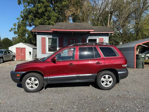 Used 2005 Hyundai Santa Fe LX image 2
