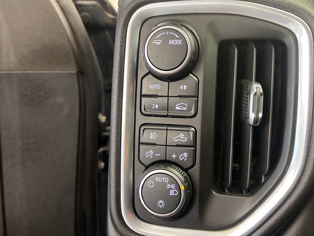 Used 2021 Chevrolet Silverado 1500 RST w/ True North Edition Plus AWD/4WD image 29