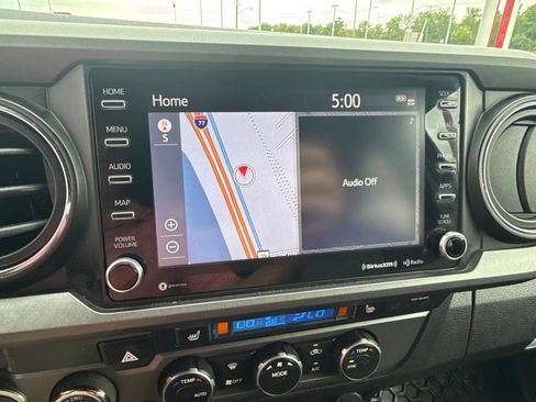 Used 2020 Toyota Tacoma 4x4 Double Cab image 13