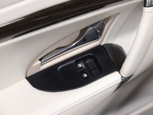 Used 2014 Maserati GranTurismo Sport RWD image 61