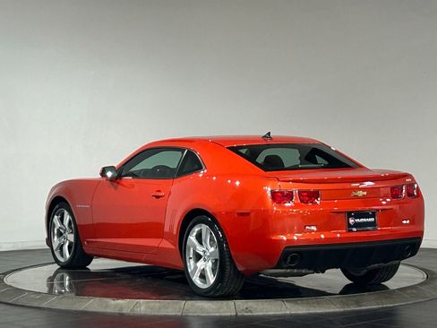Used 2010 Chevrolet Camaro SS w/ Interior Accent Trim Package RWD image 7