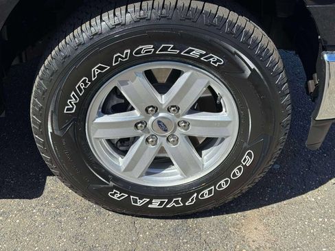 Used 2023 Ford F150 XL w/ FX4 Off-Road Package AWD/4WD image 9