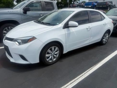 Used 2014 Toyota Corolla LE FWD image 1