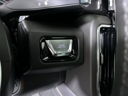 New 2026 GMC Yukon Elevation w/ Elevation Premium Package AWD/4WD image 18