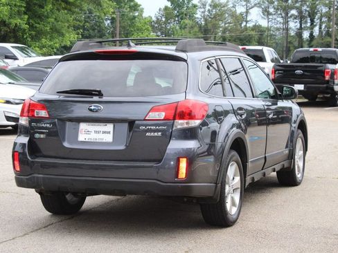 Used 2013 Subaru Outback 2.5i Limited w/ Moonroof Pkg AWD/4WD image 8